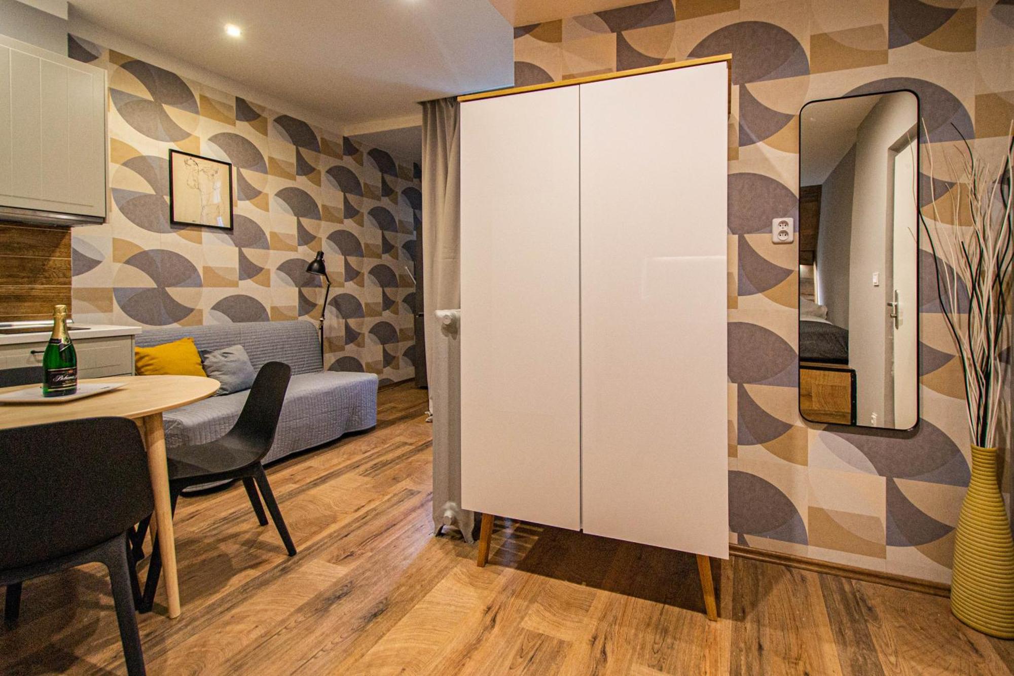 Cozy Studio In The Main City Center Прага Екстериор снимка
