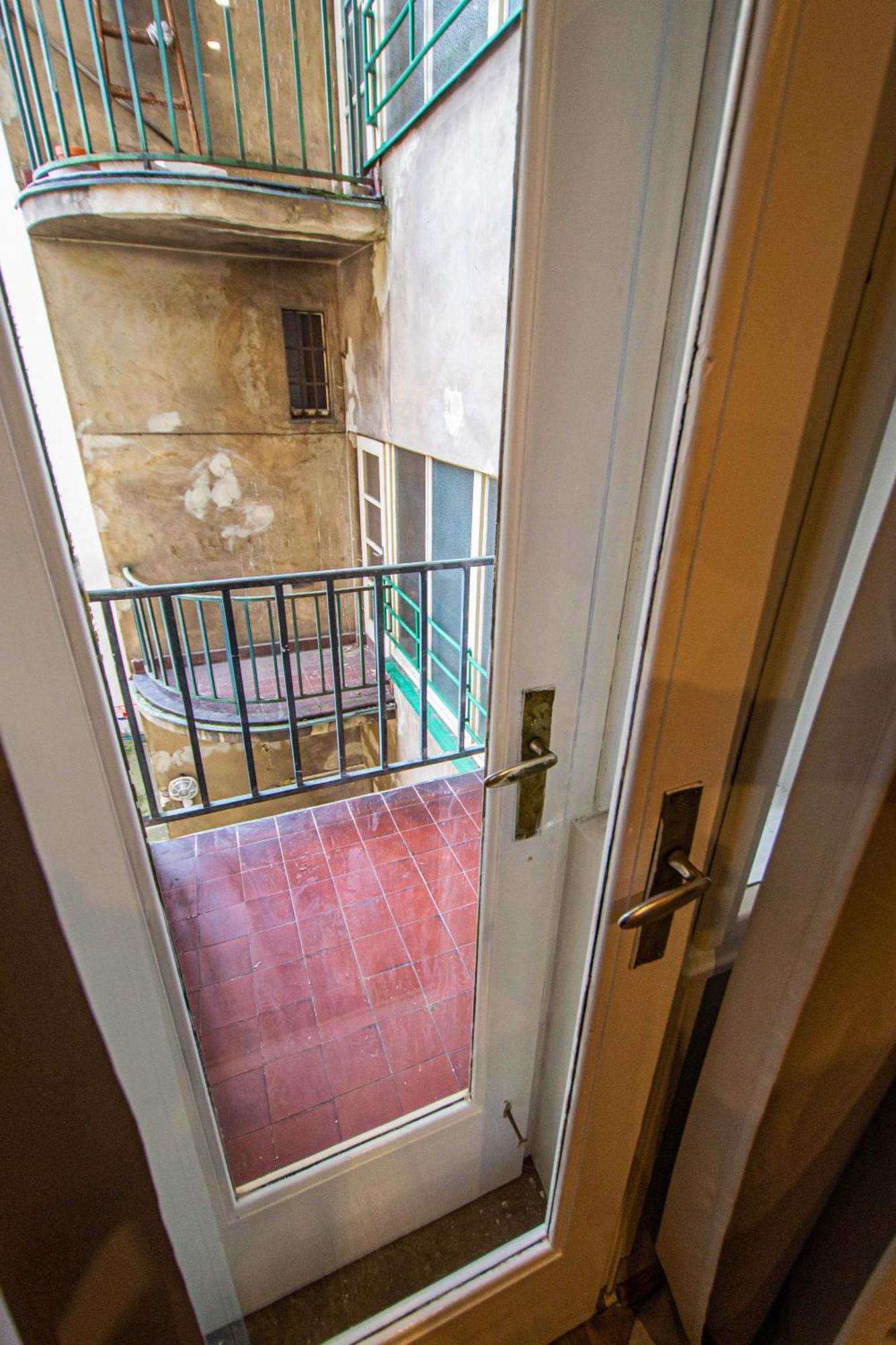 Cozy Studio In The Main City Center Прага Екстериор снимка